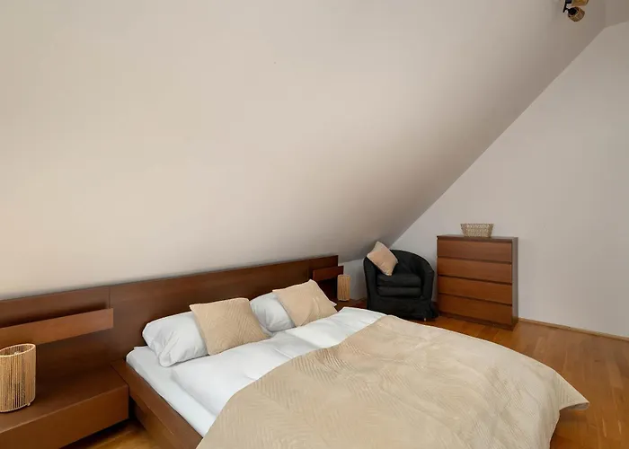 Atmospheric In With Underground Parking By Renters Apartamento Karpacz