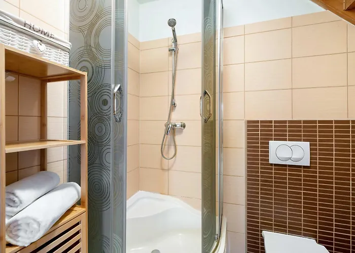 Atmospheric In With Underground Parking By Renters Apartamento Karpacz